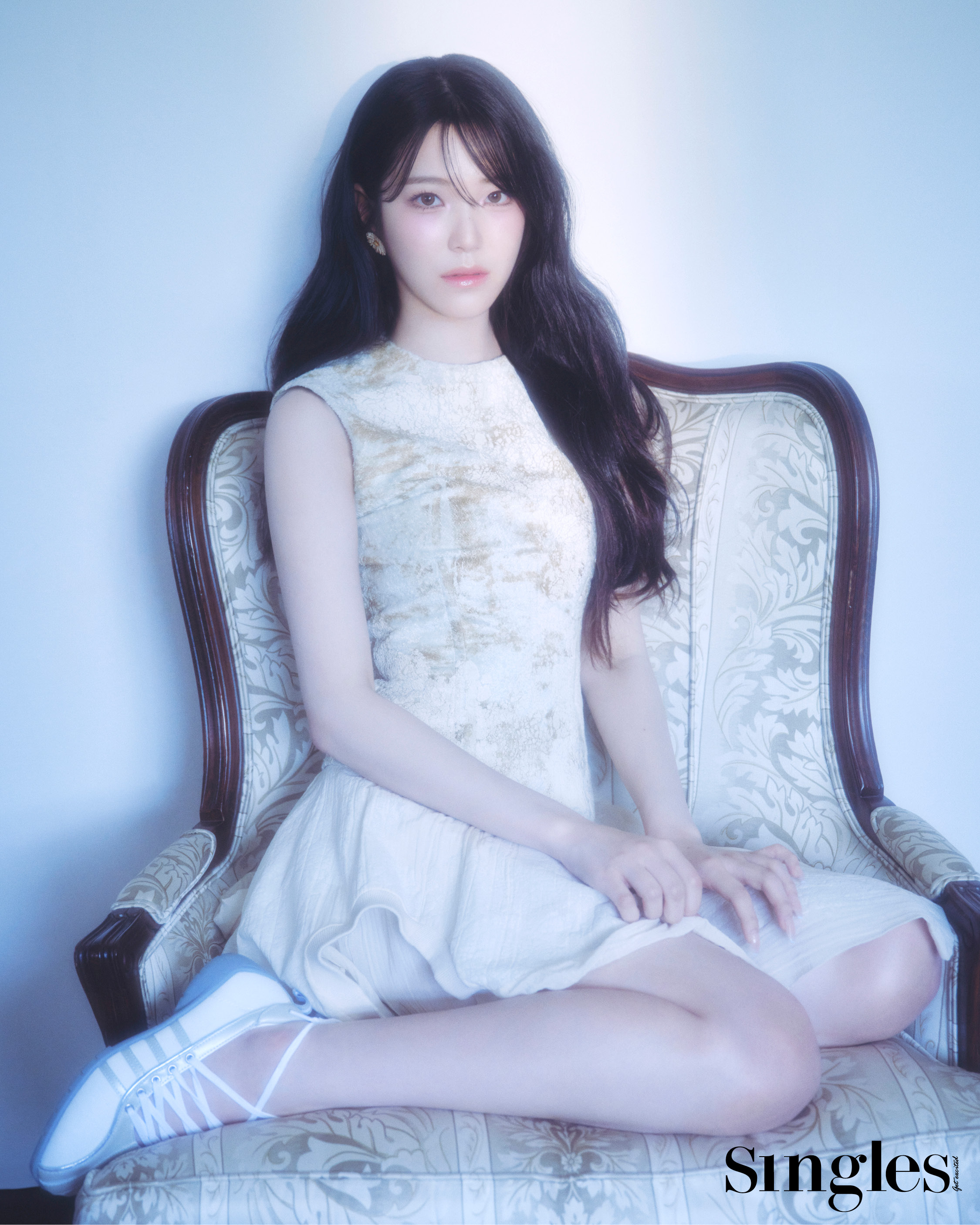 프로미스나인의 싱글즈 화보이미지,